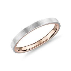 Обручальное кольцо из двух видов золота