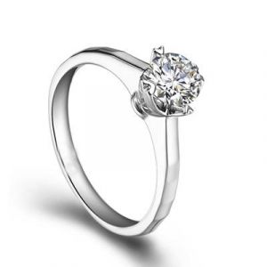 Помолвочное кольцо с круглым бриллиантом