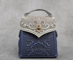 Hand tooled leather purse, 