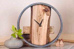 Круглые деревянные настенные часы
