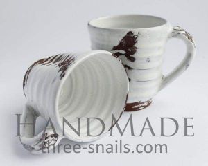 Керамическая арт-чашка "Белая классика"