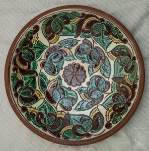 Керамическая декоративная тарелка "Цветок папороти"