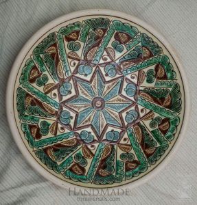 Керамическая декоративная тарелка "Звезда"