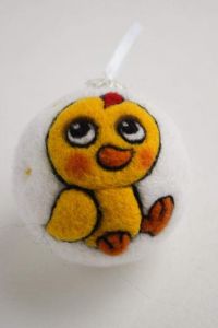 Войлочная игрушка "Цыпленок"