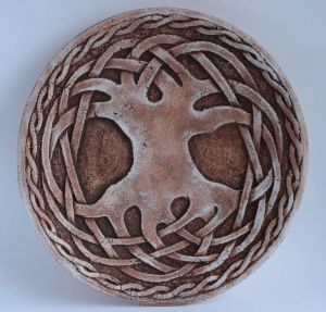 Декоративная керамическая тарелка "Кельтский узел"