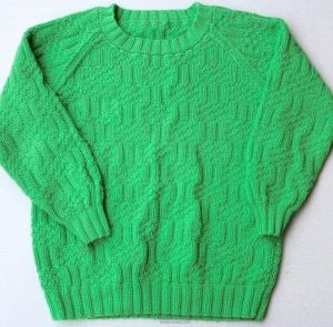 Детский зеленый свитер