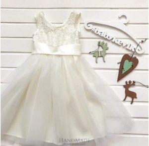 Кружевное белое платье для девочки
