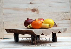 Миниатюрный столик для фруктов "Дары природы"