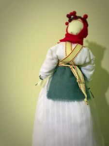 Кукла оберег "Снежная калина" мотанка