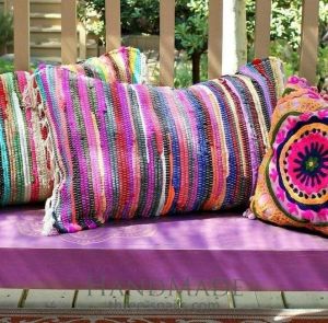 Разноцветный чехол на подушку