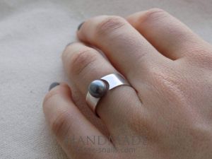 Silver ring "black pearl"