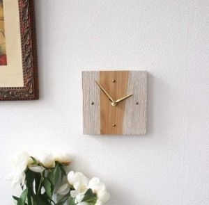 Декоративные часы на стену "Бежевая и белая полоска"