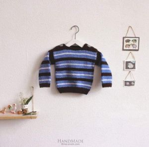 Полосатый детский свитер