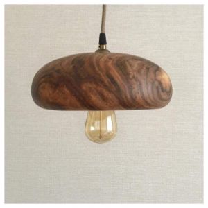 Лампа из орехового дерева