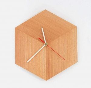 Шестигранные деревянные часы