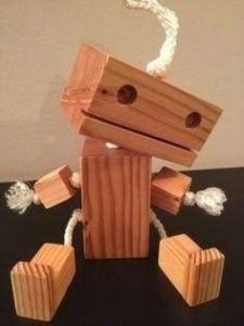 Деревянная игрушка "Робот"