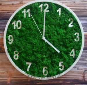 Деревянные настенные часы "Зеленый день"